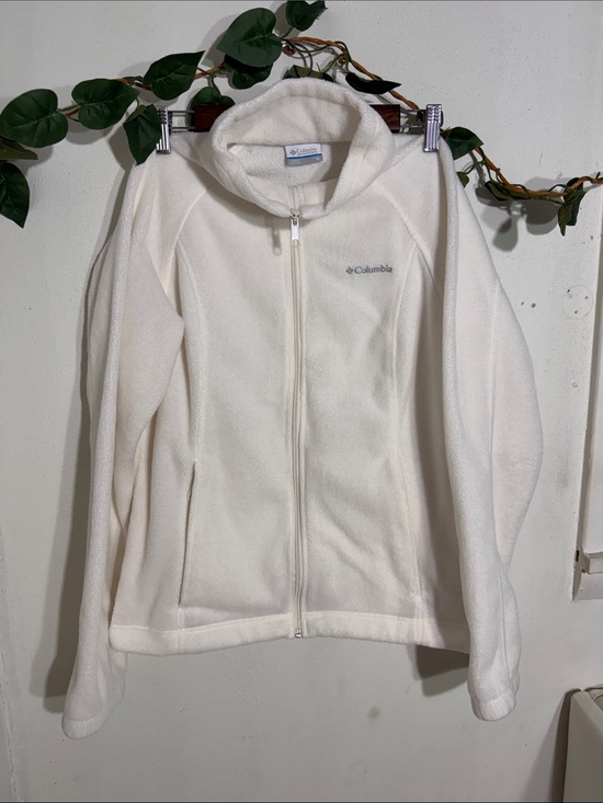 Columbia Jackets & Blazers - Columbia Women's Cream Full-Zip Teddy Fleece Jacket